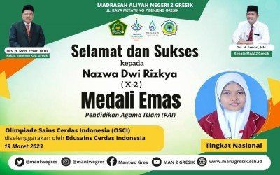 SISWI MAN 2 GRESIK SABET MEDALI EMAS BIDANG BAHASA INDONESIA