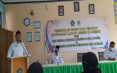 PEMBINAAN GURU DAN PEGAWAI OLEH Plt KAKAN KEMENAG GRESIK