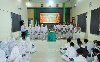 MAN 2 Gresik Gelar Santunan 106 Anak Yatim dan Difabel, Wujud Nyata Komitmen Madrasah dalam Program "Peaceful Muharram" Kemenag RI