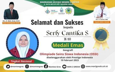 SABET MEDALI EMAS, SERLY HARUMKAN NAMA MAN 2 GRESIK